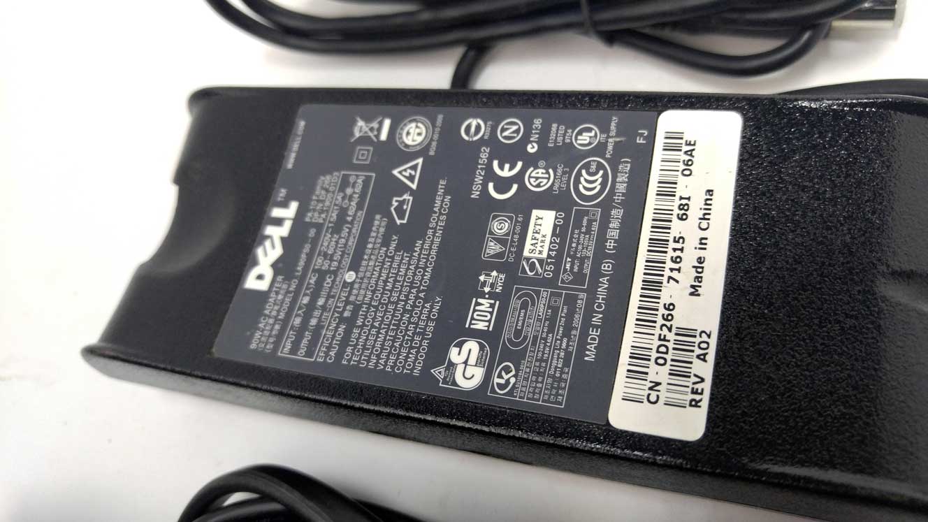 Dell 90w laptop AC Adapter with wallcord - PA-10 LA90PS0-00