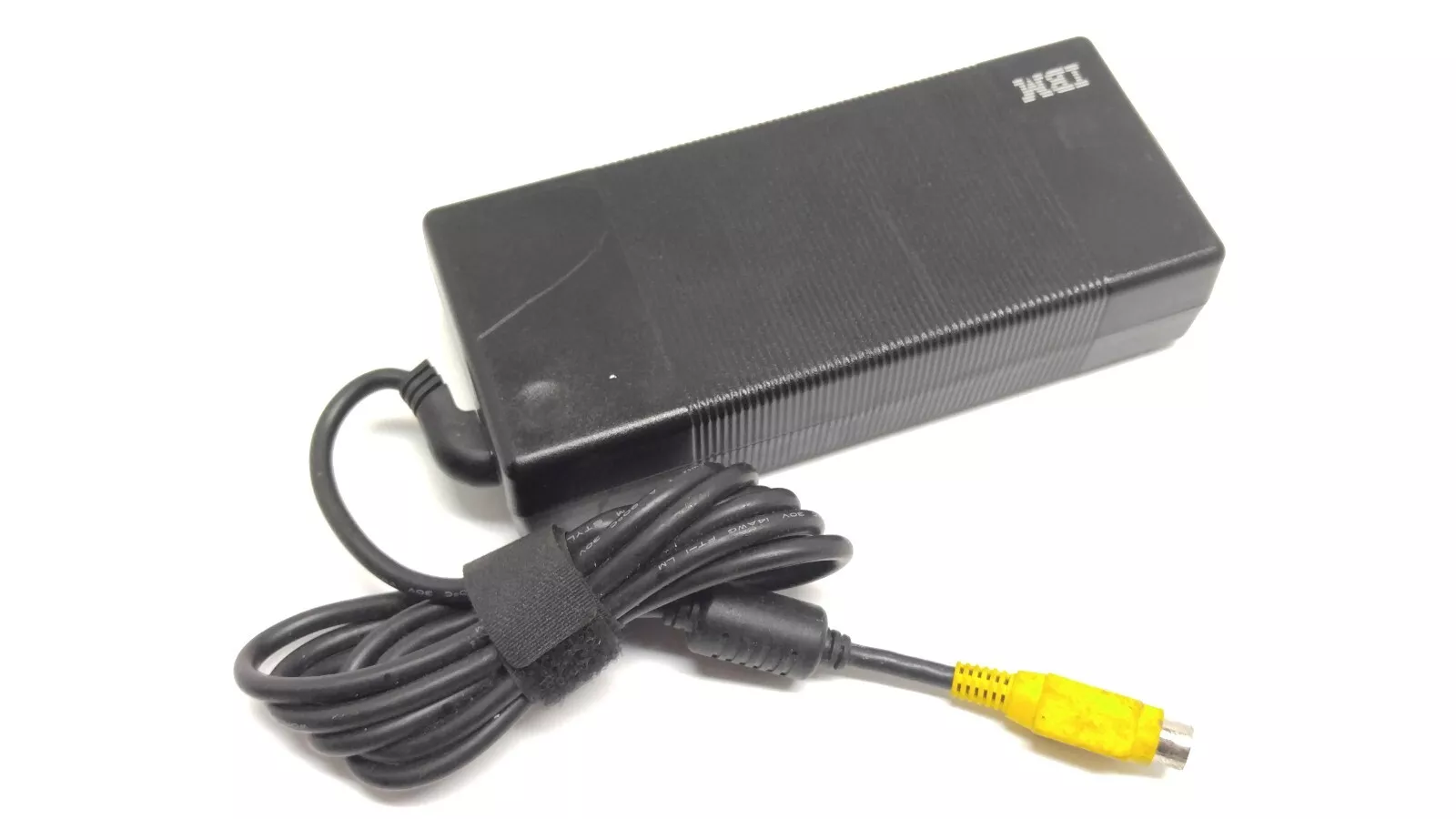 IBM ThinkPad G40 4 Pin AC Adapter 16v - PA-1121-071 102K7091